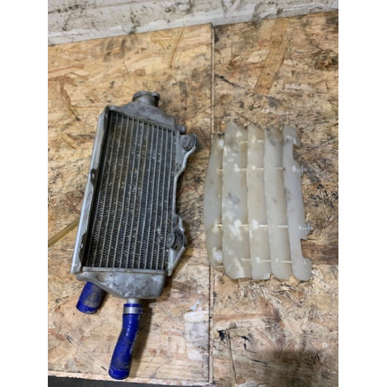 Radiateur droit 450 YZF 2013