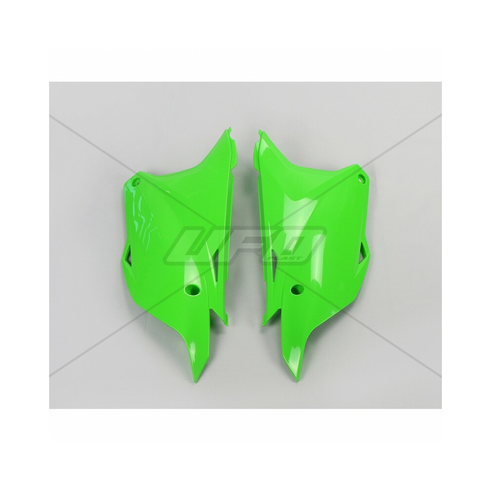 Plaques latérales UFO vert Kawasaki KX85