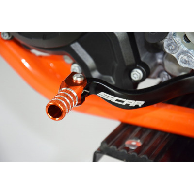 Sélecteur de vitesse SCAR noir mat/embout orange KTM SXF450